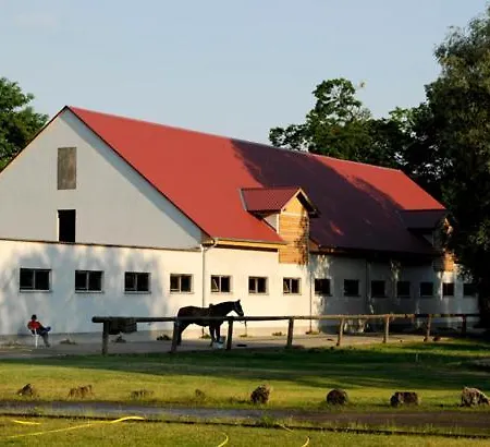 Апартаменты Gaestehaus Am Landgut *