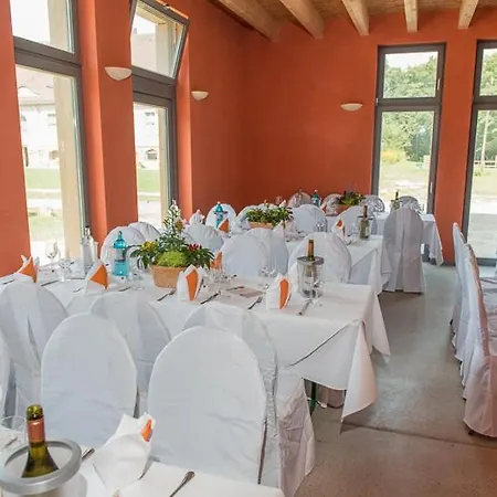 Gaestehaus Am Landgut Апартаменты Schonwalde-Glien