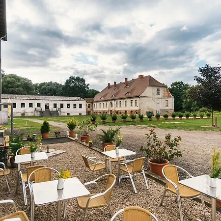 Апартаменты Gaestehaus Am Landgut